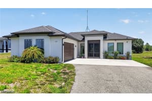 2973 47th Ave Ne, Naples