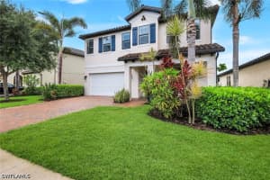 4118 Raffia Dr, Naples