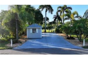 10030 Parkwood Dr, Fort Myers 10030 Parkwood Dr, Fort Myers