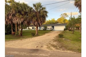 196 Wilson Blvd S, Naples