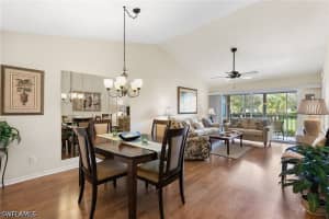 685 Squire Cir 204, Naples