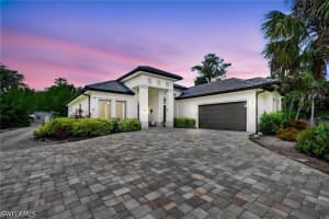 163 19th St Nw, Naples