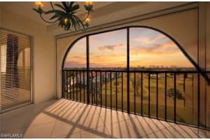 37 High Point Cir E 602, Naples
