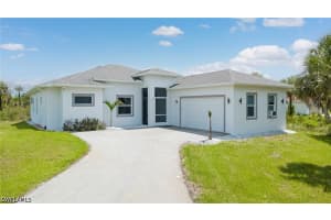 2662 36th Ave Se, Naples