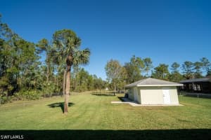 2421 22nd Ave Ne, Naples