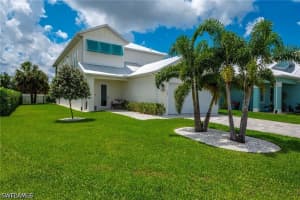 158 Cambria Ln, Naples 158 Cambria Ln, Naples