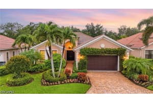 5717 Hammock Isles Dr, Naples