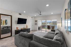 7812 Regal Heron Cir 103, Naples 7812 Regal Heron Cir 103, Naples