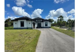 2625 32nd Ave Se, Naples