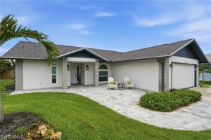 132 Bordeaux Cir, Naples 132 Bordeaux Cir, Naples