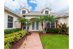 1070 Quail Ct, Vero Beach