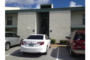 1225 N Wickham Road, 825, Melbourne