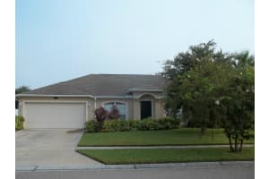 601 L M Davey Lane, Titusville