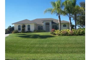 1572 Eagles Circle, Sebastian