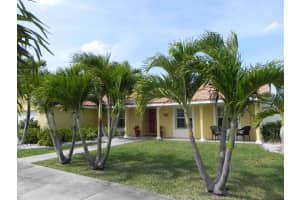 822 Malibu Lane, Indialantic