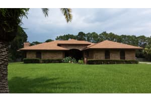 2329 Treetop Court, Melbourne