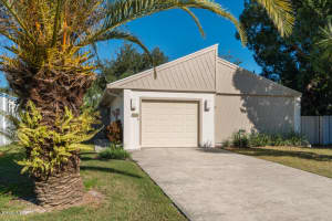 460 Willow Tree Drive, Melbourne