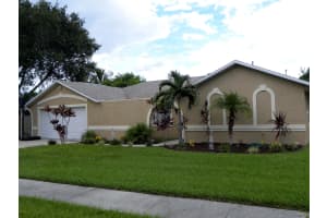 750 Oak Park Circle, Merritt Island