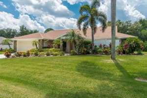 2344 Hamlet Drive, Melbourne