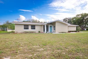 7 Fairglen Drive, Titusville