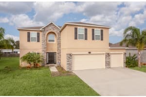 560 L M Davey Lane, Titusville