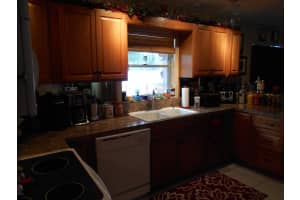 4 Denson Drive, Edgewater