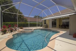 616 Carriage Hill Road, Melbourne
