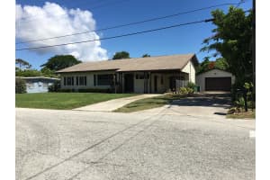 1636 Dixie Way, Melbourne