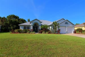 325 Three Oaks Drive, Merritt Island
