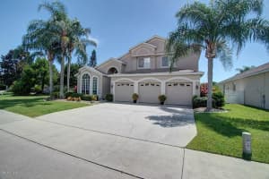 812 Autumn Glen Drive, Melbourne