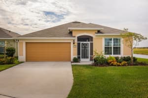 1300 Hubbard Court Se, Palm Bay