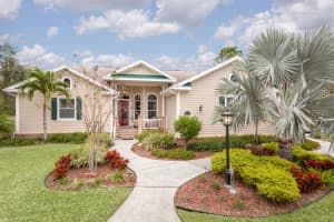 1657 Sienna Drive, Melbourne