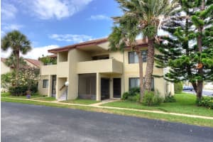 1145 N Shannon Avenue, 13, Indialantic