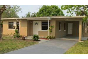 718 Bonnie Circle, Melbourne