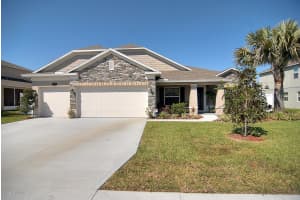 556 L M Davey Lane, Titusville