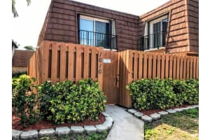 1616 Erin Court Ne, Palm Bay