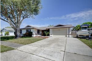 2999 Ontario Circle E, Melbourne