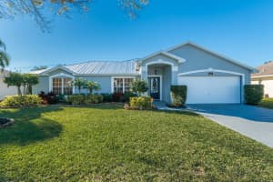 897 Hunters Creek Drive, West Melbourne