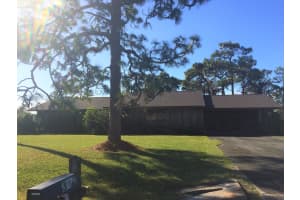 3273 Fairview Drive, Melbourne