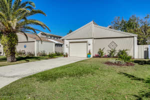 460 Willow Tree Drive, Melbourne