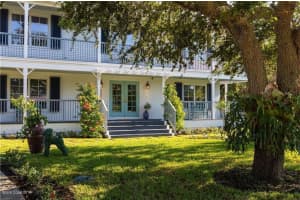 1566 Shorelands Drive E, Vero Beach