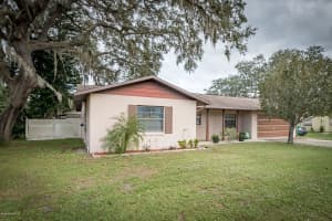 2785 Pine Avenue, Mims