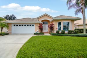 997 Palm Brook Drive, Melbourne