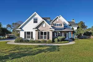 2135 River Oaks Court, Rockledge