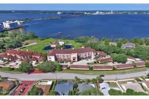 343 N Tropical Trail, 105, Merritt Island