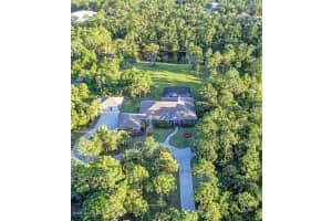 5453 The Willows Drive, Melbourne