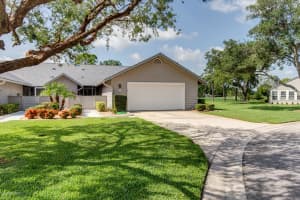 819 Willow Creek Lane, Melbourne