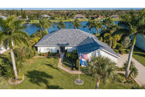 1518 Eagles Circle, Sebastian