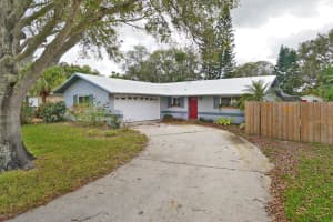 1863 Ontario Circle S, Melbourne