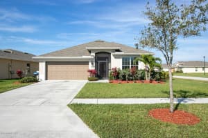 1406 Dittmer Circle Se, Palm Bay